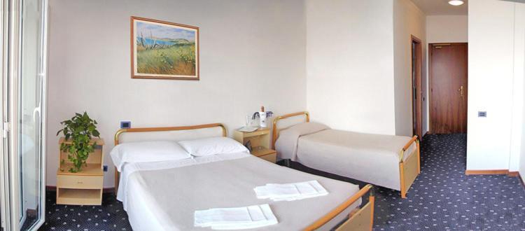 אלבה אדריאטיקה Medi Garden Hotel&Residence מראה חיצוני תמונה