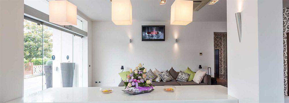 אלבה אדריאטיקה Medi Garden Hotel&Residence מראה חיצוני תמונה