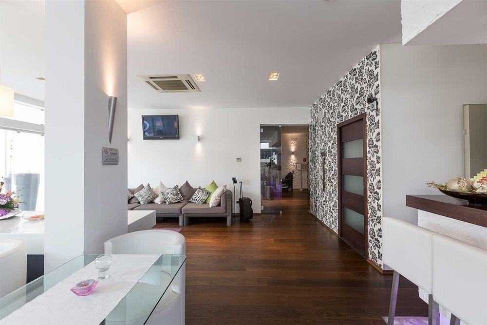 אלבה אדריאטיקה Medi Garden Hotel&Residence מראה חיצוני תמונה