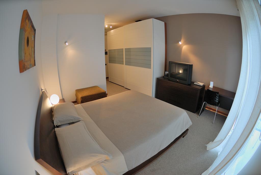 אלבה אדריאטיקה Medi Garden Hotel&Residence מראה חיצוני תמונה