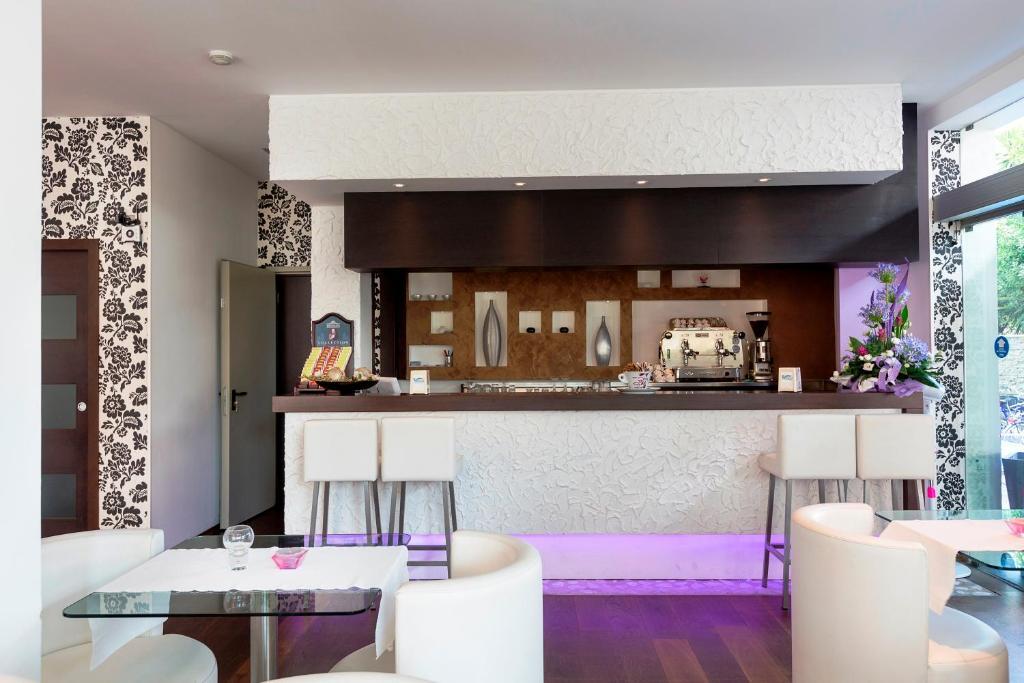 אלבה אדריאטיקה Medi Garden Hotel&Residence מראה חיצוני תמונה